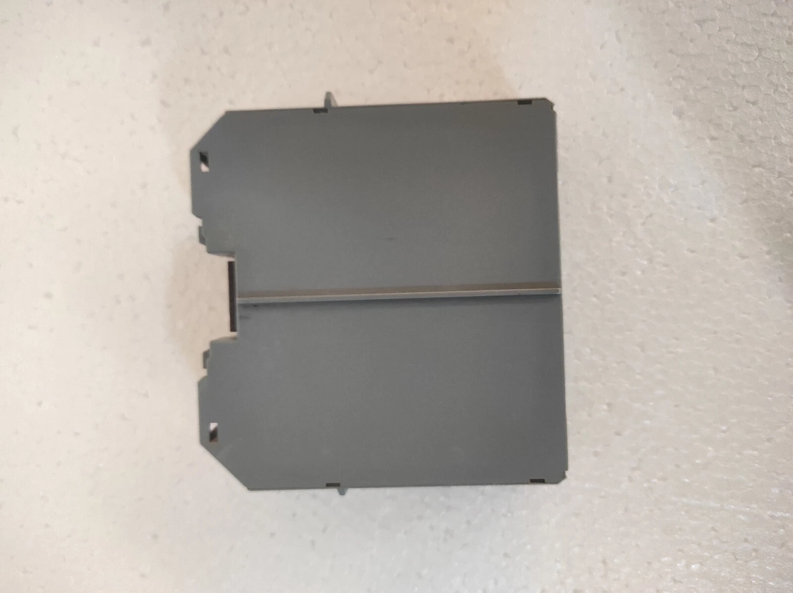 admin/uploads/uploads/Siemens D0-8212 series Digital Output Module_3.webp